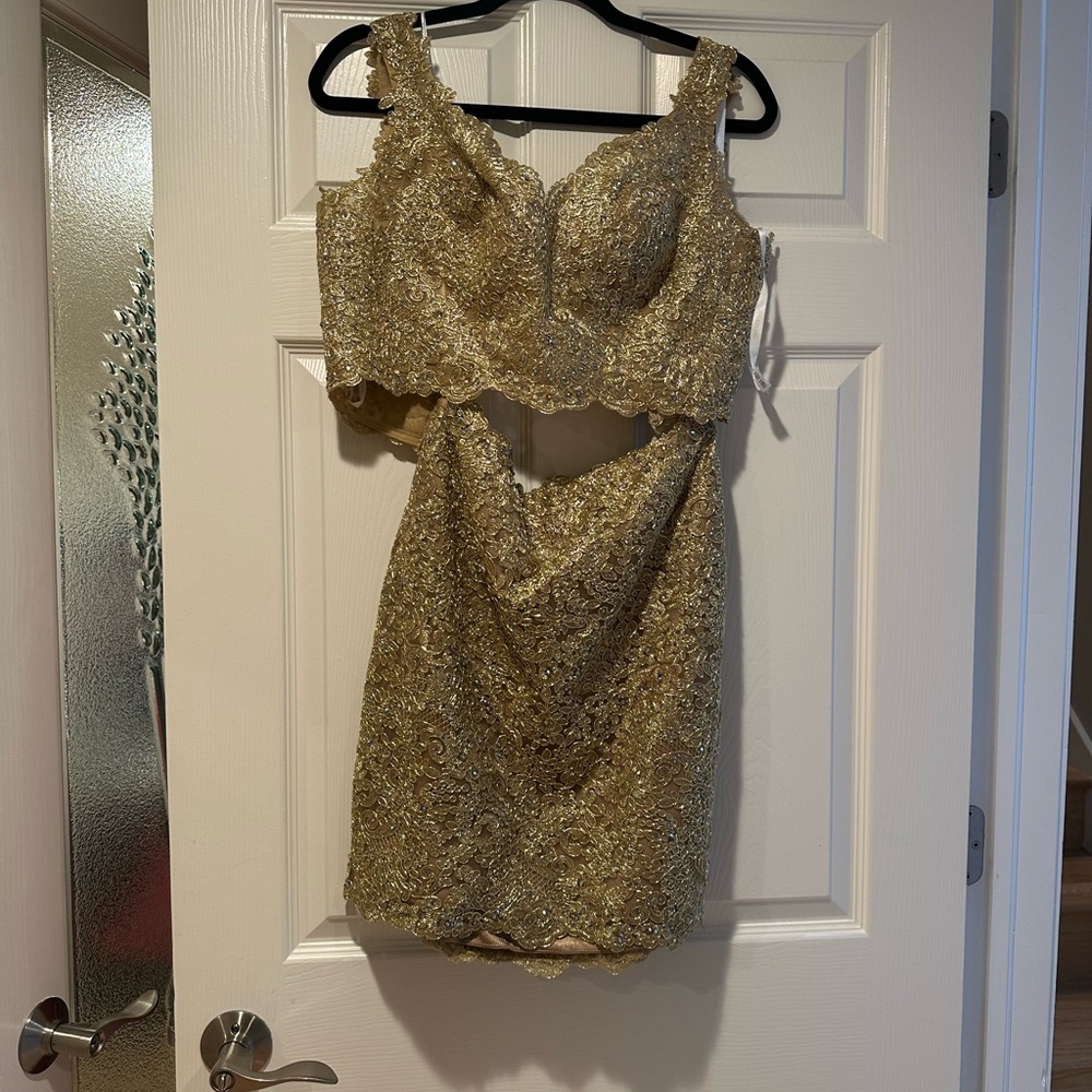 Gold Lace two piece